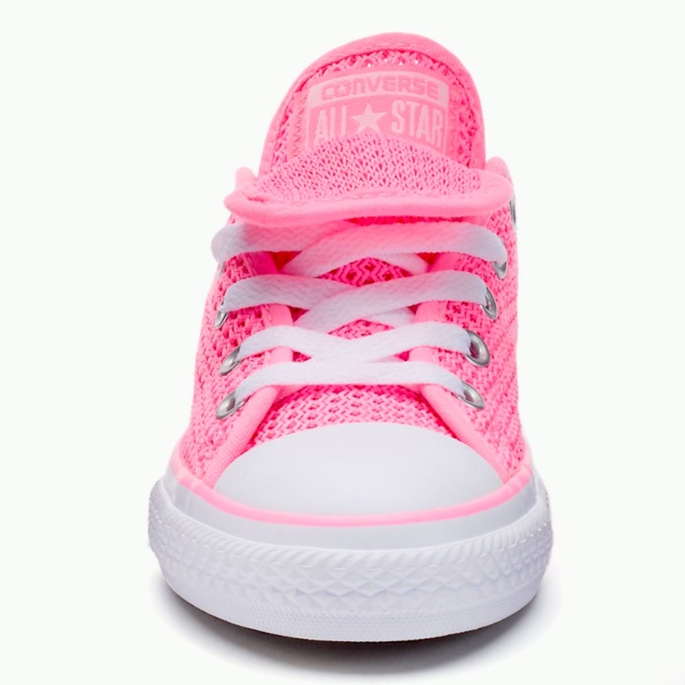 NWOT Converse Chuck Taylor All Star Girls Sneakers